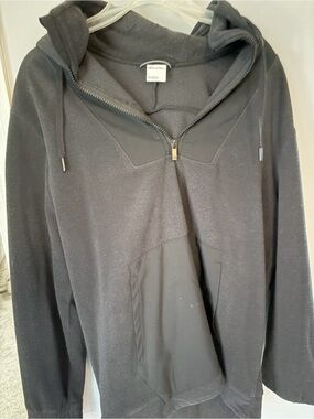 Half-Zip Hooded Fleece Pullover in Black